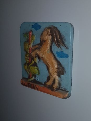 magnes z koziołkiem